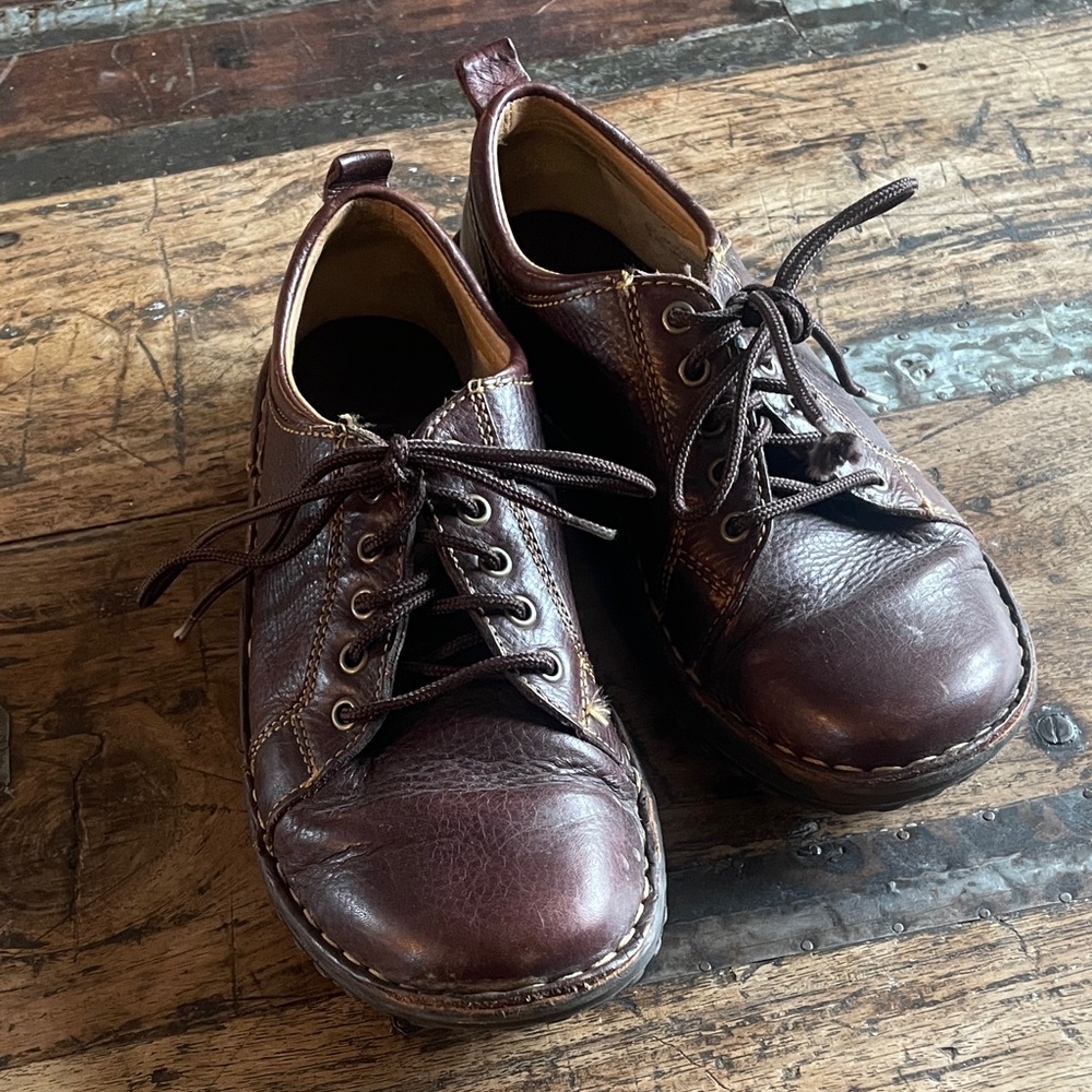 Born Women's Comfort Casual Loafer brown leather shoes